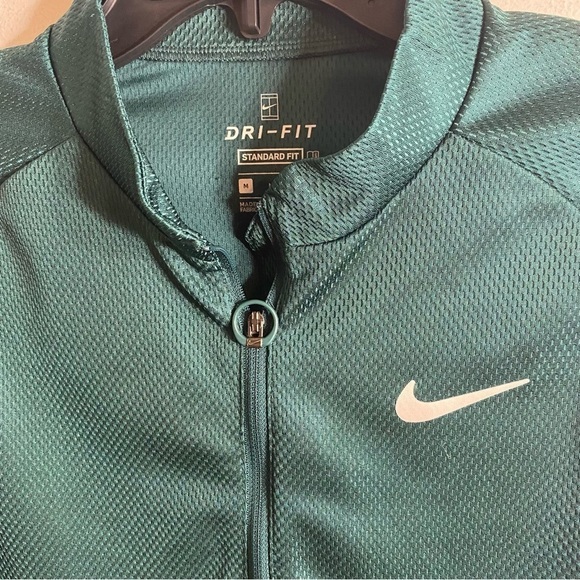 Nike Dri Fit Zip Neck Pullover Shirt Sweatshirt Medium Standard Fit Green Blue - Picture 3 of 6